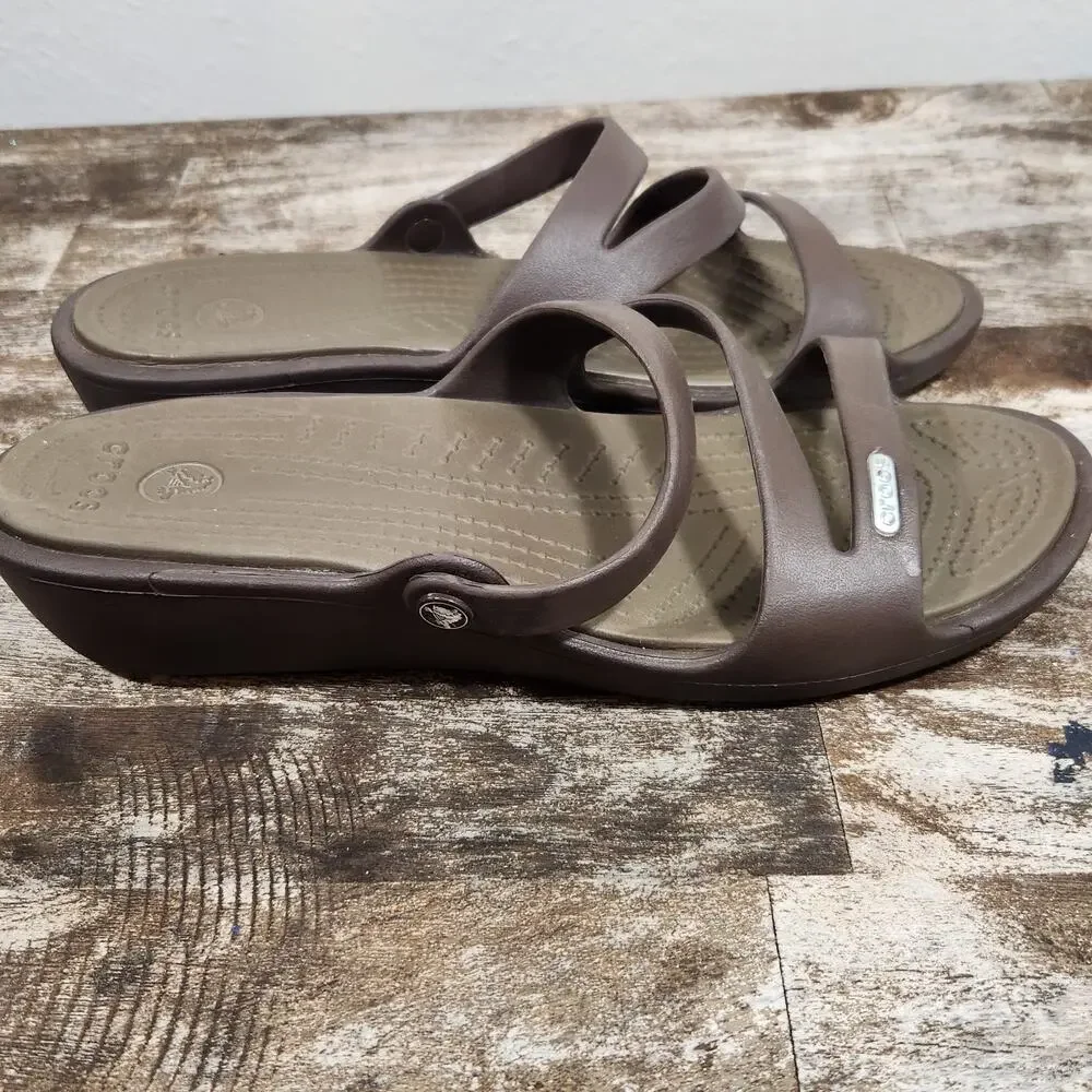 Crocs Women's Size 9 Brown Strappy Slide Sandals Comfort Casual Lightweight